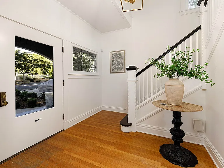 426 E Valerio St — Photo 5
