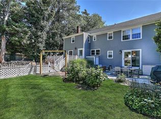 1216 E Main Rd, Middletown, RI 02842