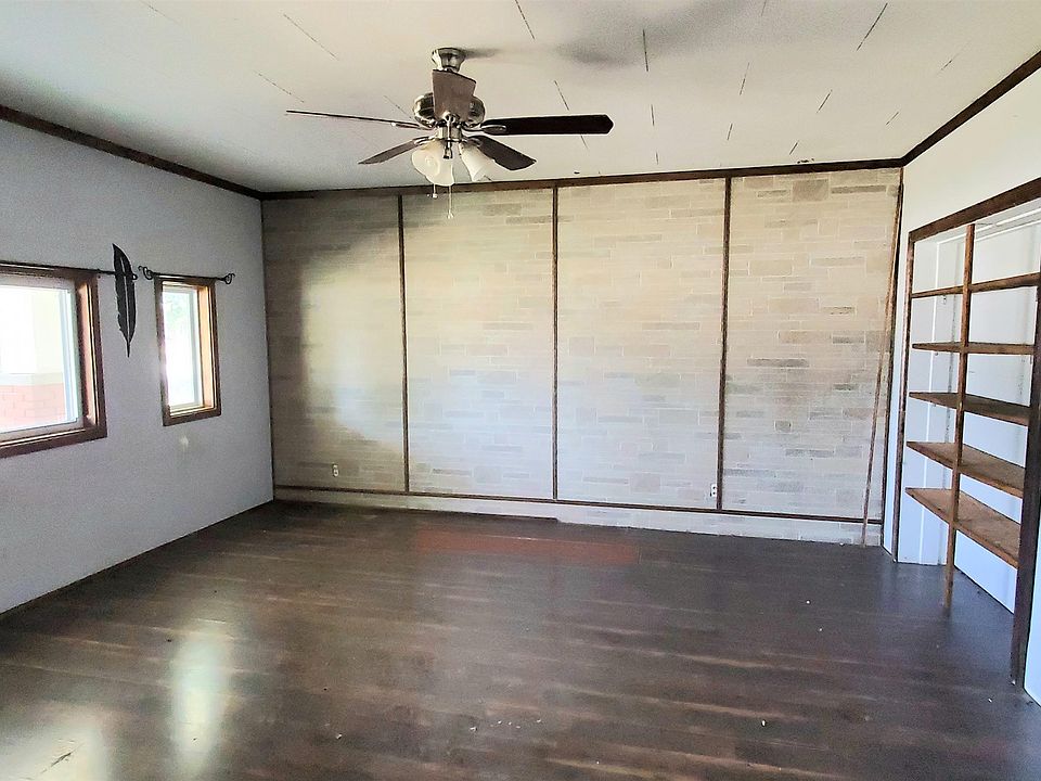 519 W 9th St, La Crosse, KS 67548 Zillow