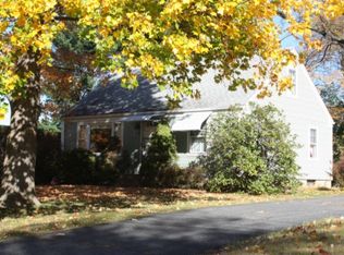 12 Knollwood Dr, East Longmeadow, MA 01028