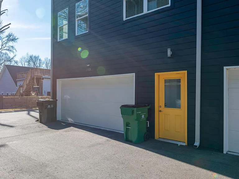 1708 Pegram St — Photo 3
