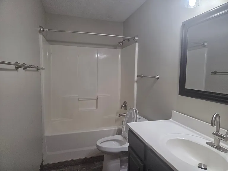 109 S 1st St #1 — Photo 6
