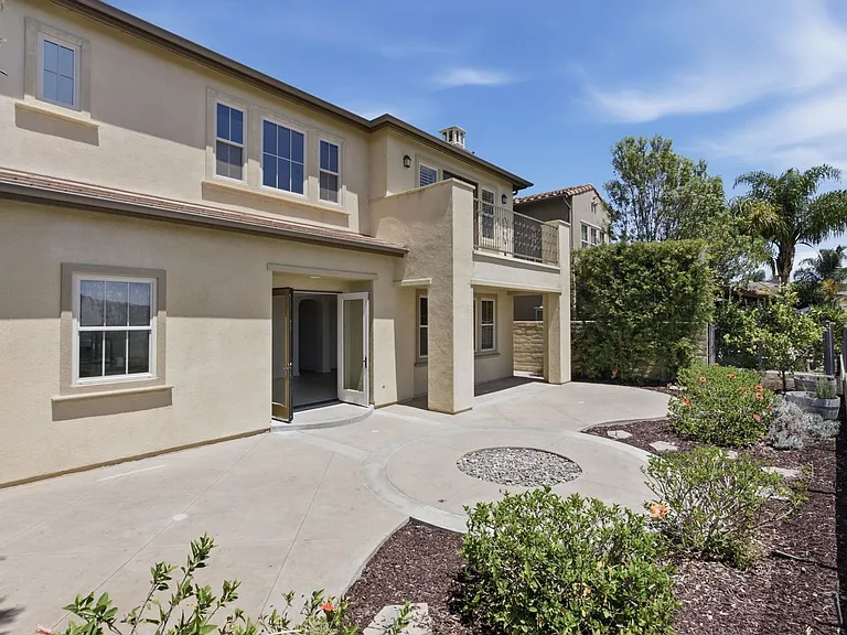 40 Paseo Lerida — Photo 23