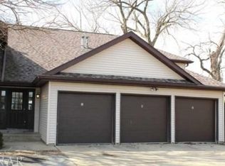 1600 Northbrook Dr #B11, Normal, IL 61761