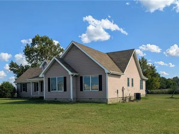 2661 Nebraska Rd, La Harpe, KS 66751