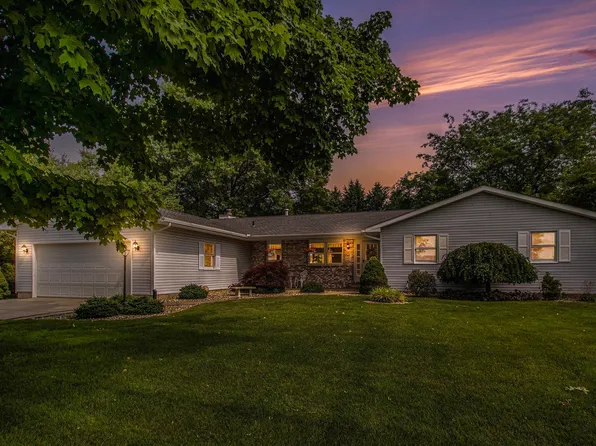 24945 N Shore Dr, Elkhart, IN 46514