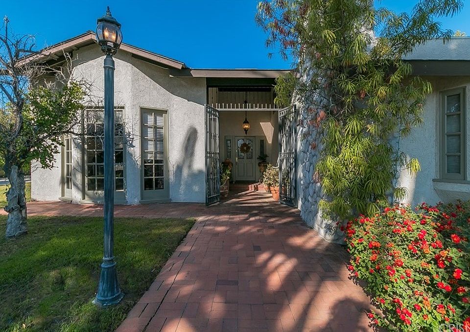 12309 Emelita St, Valley Village, CA 91607 | Zillow