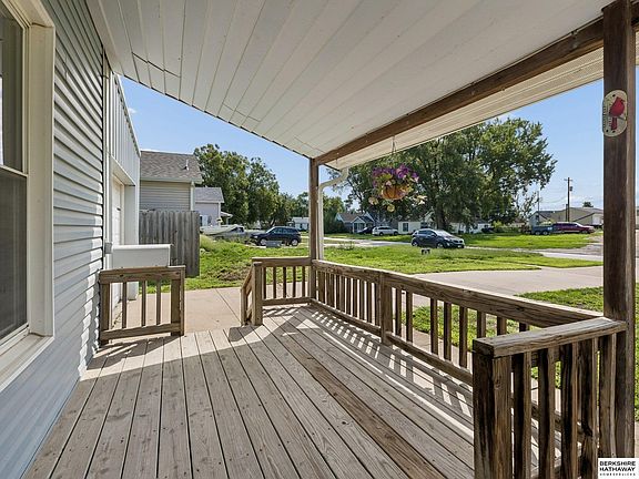 2nd image of 1454 Nebraska St