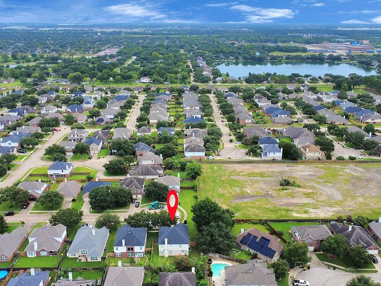 9002 Sundown Dr — Photo 8