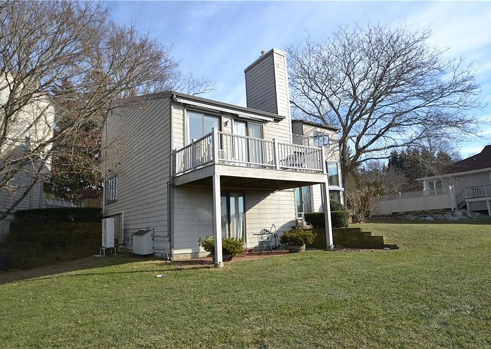 North Farm 268 N Farm Dr Bristol RI Zillow