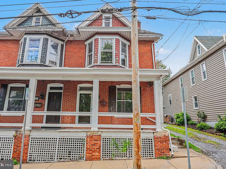 1st image of 122 S Cedar St
