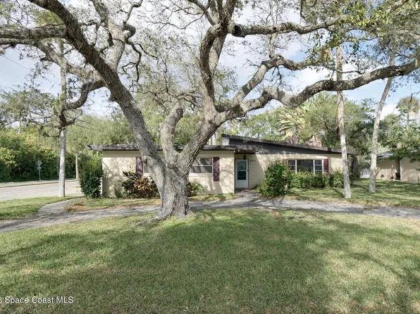 150 W Alachua Ln, Cocoa Beach, FL 32931