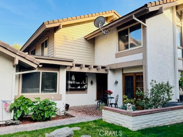 712 Via Zapata, Riverside, CA 92507
