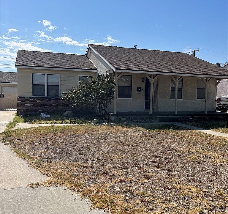 1st image of 12637 Coldbrook Ave