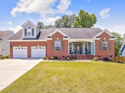1412 Blue Ribbon Ln, Hope Mills, NC, 28348