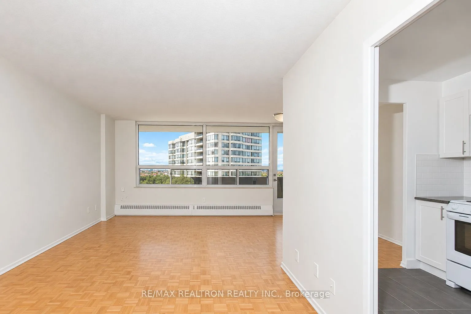 3 bed, $3,395 — Photo 2