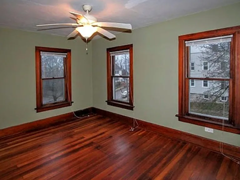705 W 3rd St — Photo 5