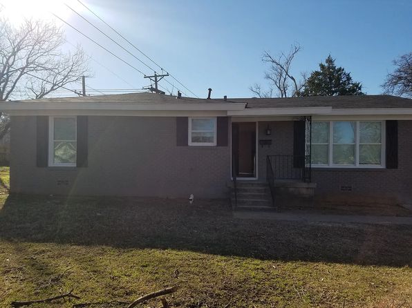 212 Oak Dr E