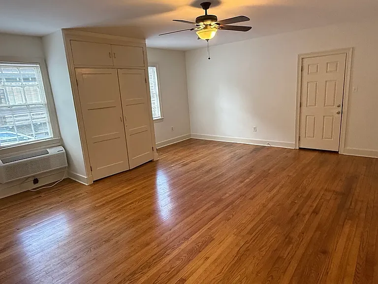 805 Spanish Town Rd #1 — Photo 3
