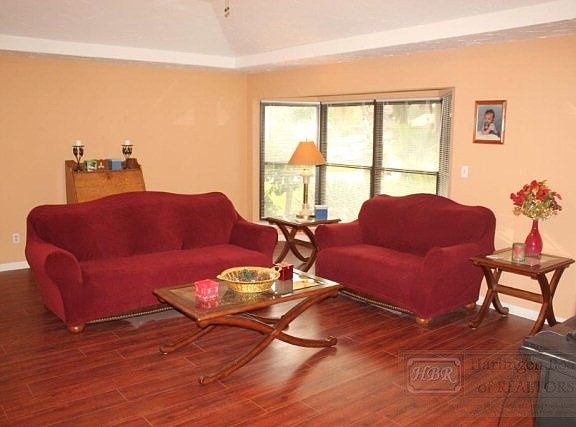 4th image of 2821 Poinciana St