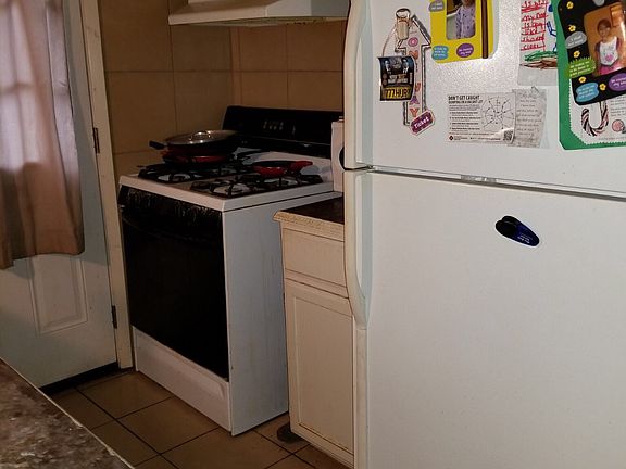 4th image of 7055 Greenberry Dr
