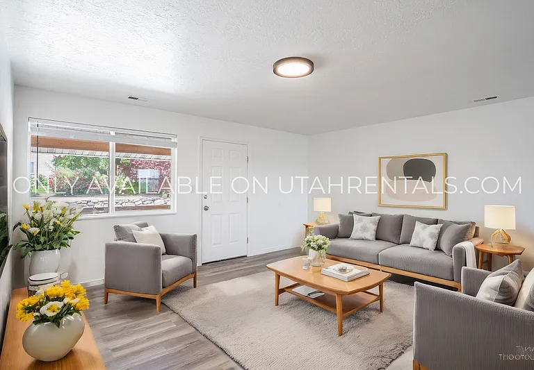 2059 S State St — Photo 6