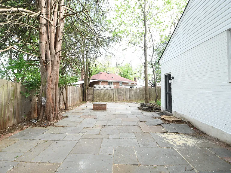 3506 Harrell St — Photo 47