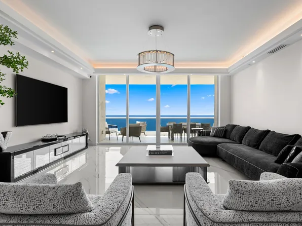 16047 Collins Ave, North Miami Beach, FL 33160