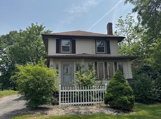 250 Center Rd, Bedford, OH 44146