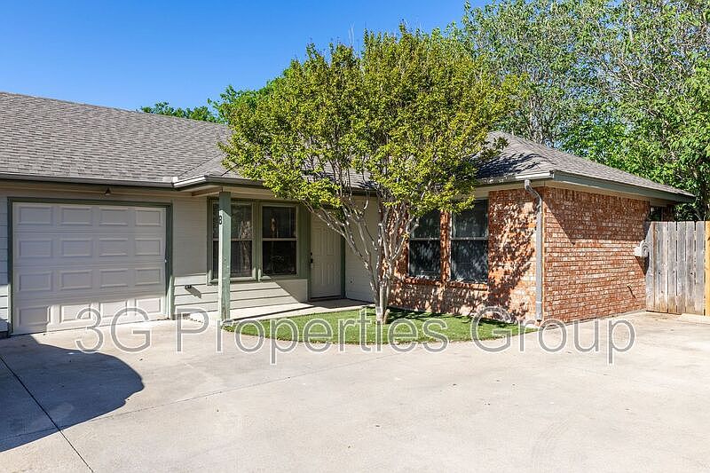 129b Stewart Bend Ct, Azle, Tx 76020 