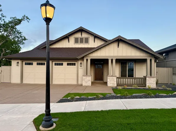 478 Autumn Hills Dr, Medford, OR 97504