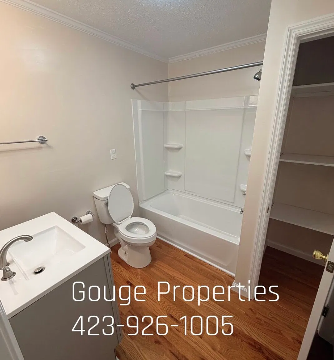 3 bed, 1048 sqft, $1,400 — Photo 4