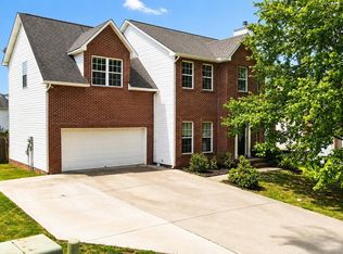 2904 Oakleigh Township Dr, Knoxville, TN 37921