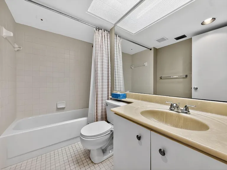 13055 SW 15th Ct — Photo 12