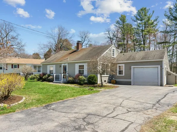 12 Intervale Road, Kennebunk, ME 04043