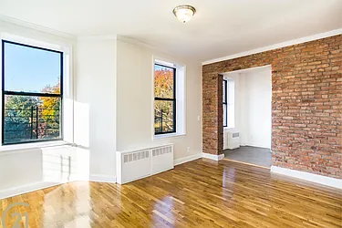 Rented by Century 21 Metropolitan