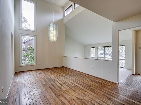 2nd image of 2516 Oakenshield Dr