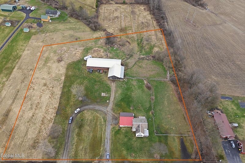 4th image of 134 Waite Road