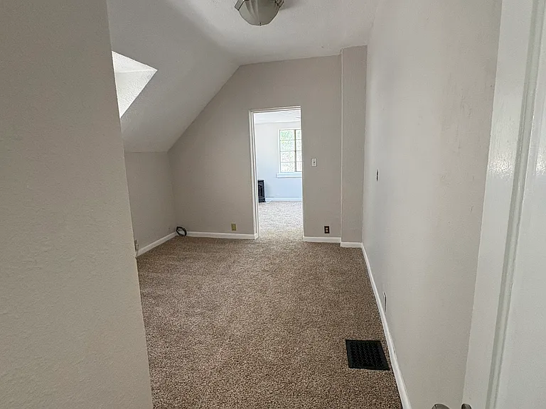 2230 N Ogden St — Photo 39