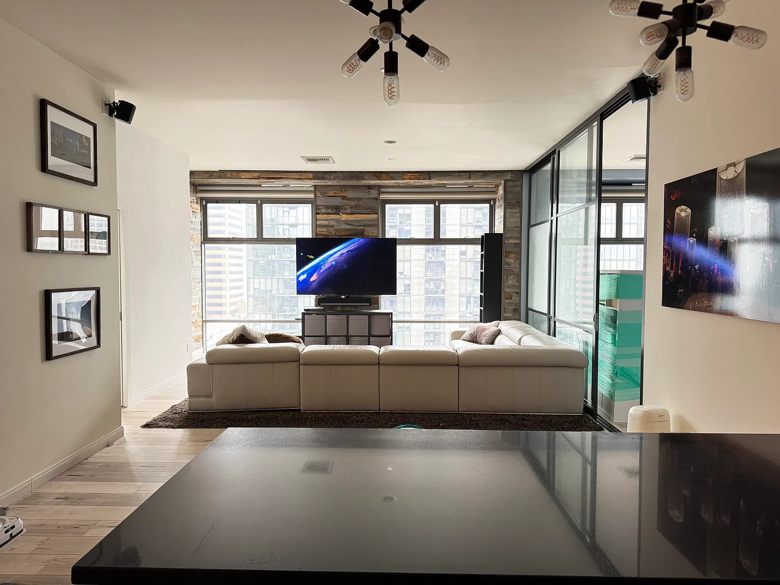 2 bed, 1474 sqft, $4,500 — Photo 2