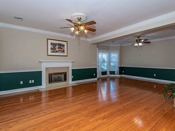 4th image of 59 Golden Spruce Dr