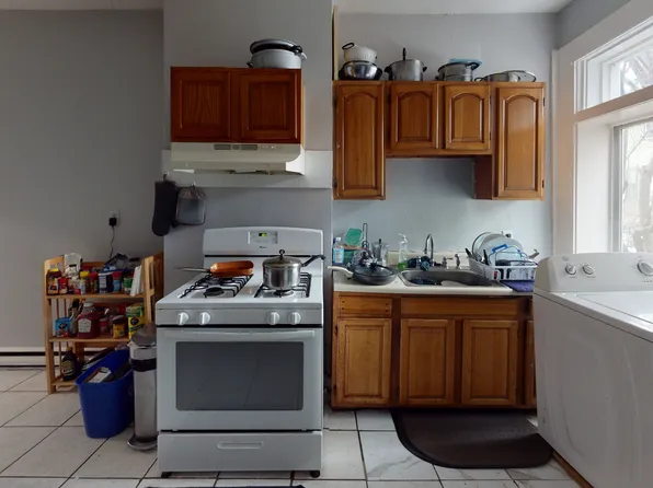 11 Forbes St, Jamaica Plain, MA 02130