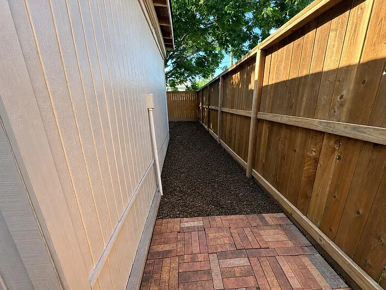 12311 Granite Woods Ct — Photo 23
