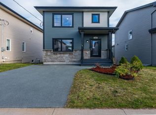 182 Titanium Cres, Halifax, NS B3P 0J2