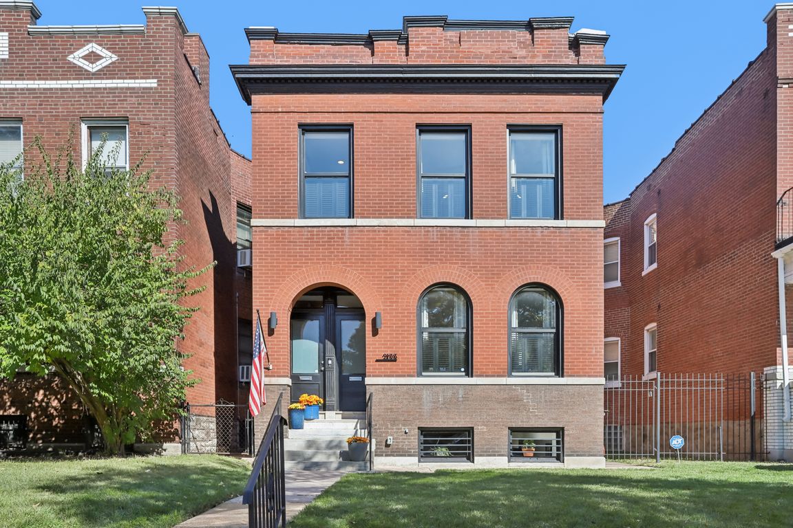 Allen Ave-S0111-001.jpg