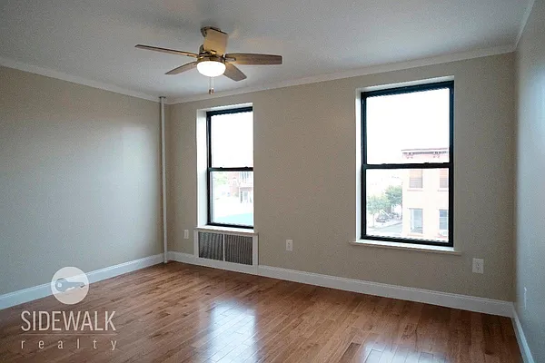 Rented by Sidewalk Realty LLC | media 18