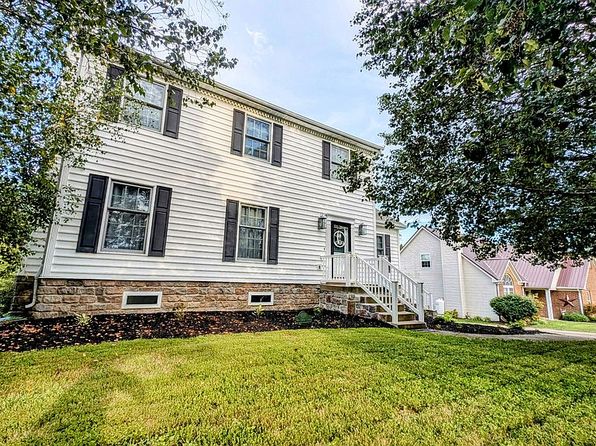 827 Oak Fairway Ct