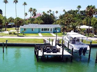 3108 S Maritana Dr, Saint Pete Beach, FL 33706