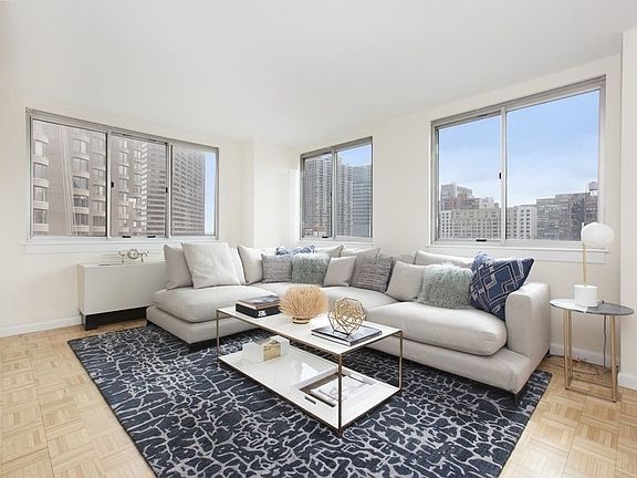 3rd image of 308 E 38th St APT 10B