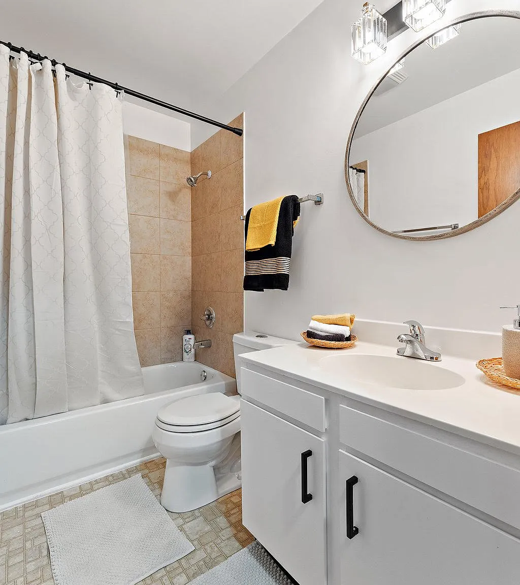 2 bed, $2,900 — Photo 4